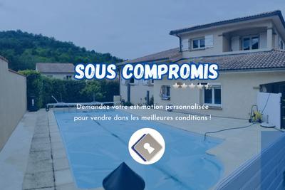 Maison - 171 m² - 7 pièces