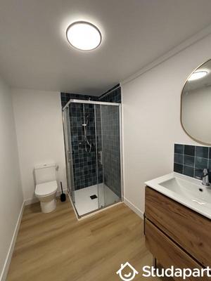 Chambre - 13 m² - 1 pièce