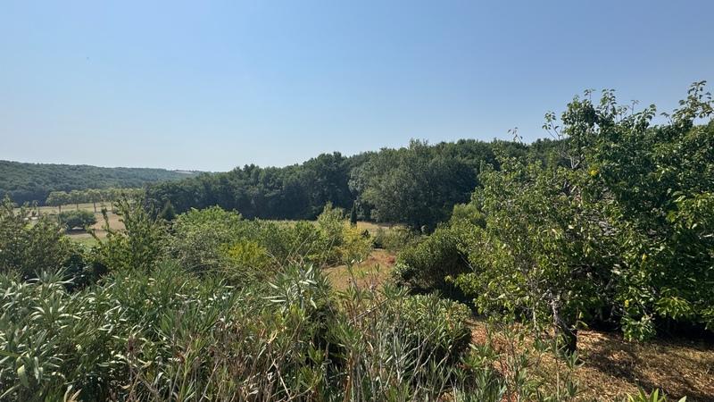 Terrain constructible - 1 776 m²