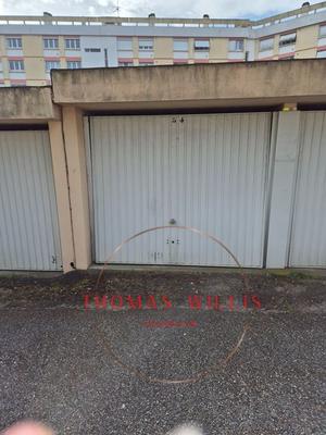 Parking / Garage - 13 m²