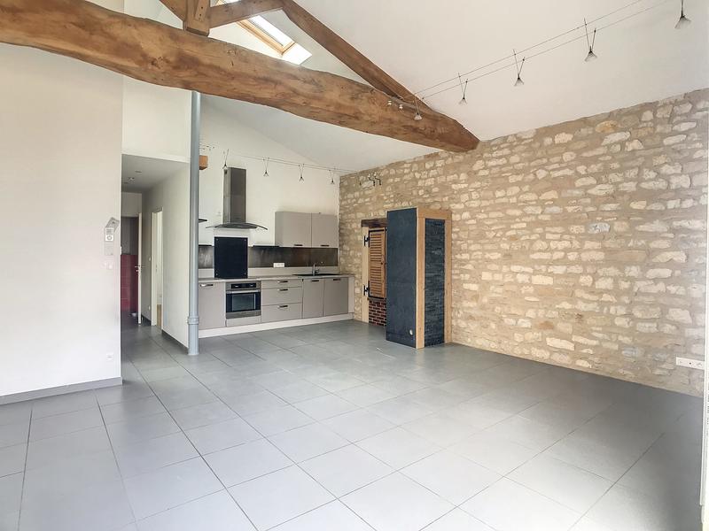 Appartement - 75 m² - 3 pièces