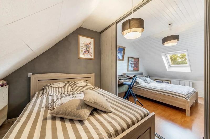 Maison - 186 m² - 7 pièces