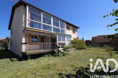 Maison - 152 m² - 7 pièces
