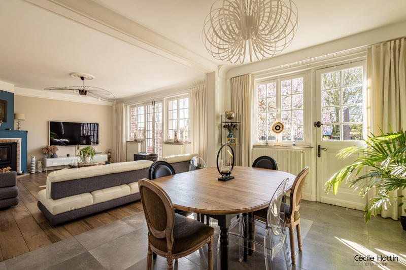 Maison ancienne - 260 m² - 8 pièces