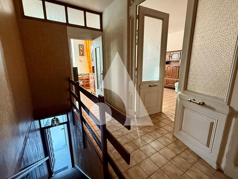 Immeuble - 200 m² - 5 pièces