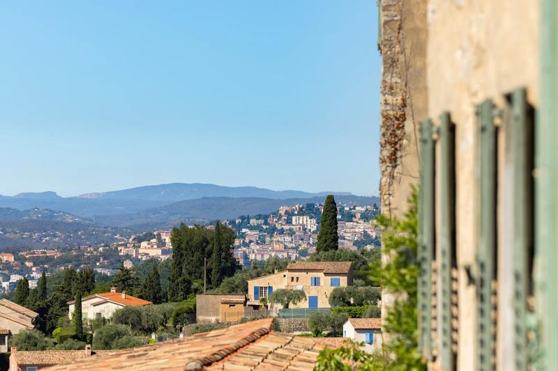 Appartement - 193 m² - 4 pièces