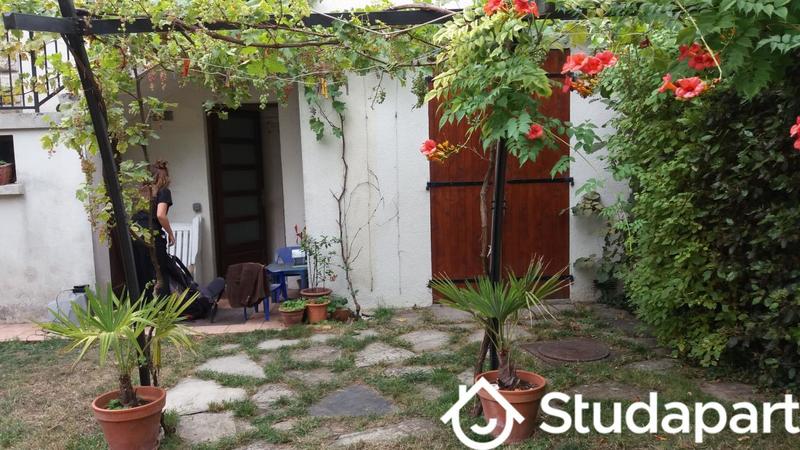 Chambre - 12 m² - 1 pièce