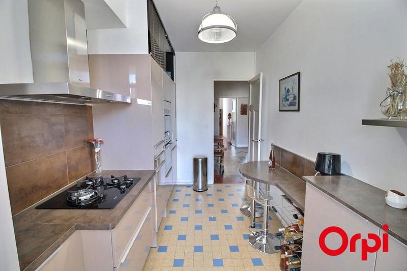 Penthouse - 90 m² - 3 pièces