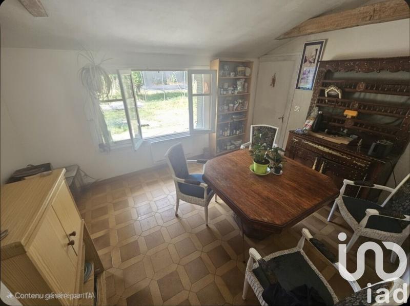 Maison - 245 m² - 15 pièces