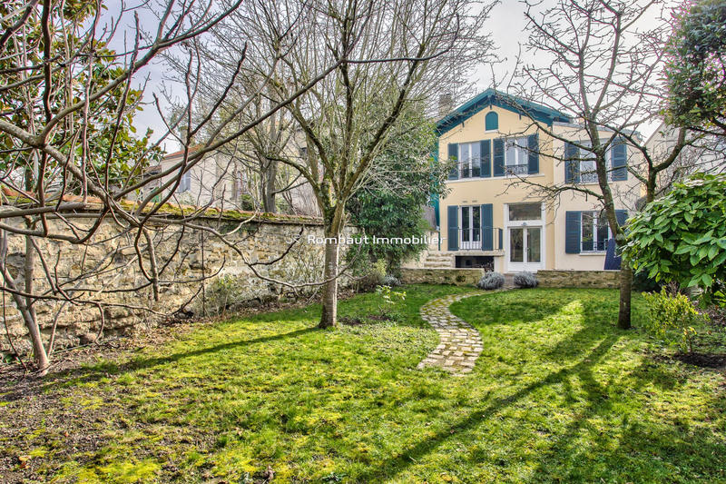 Maison - 169 m² - 7 pièces