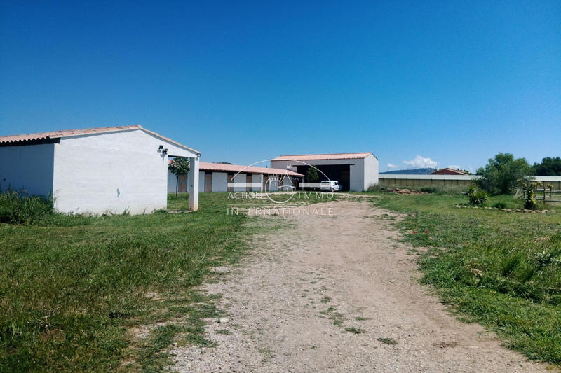 Maison - 400 m² - 14 pièces