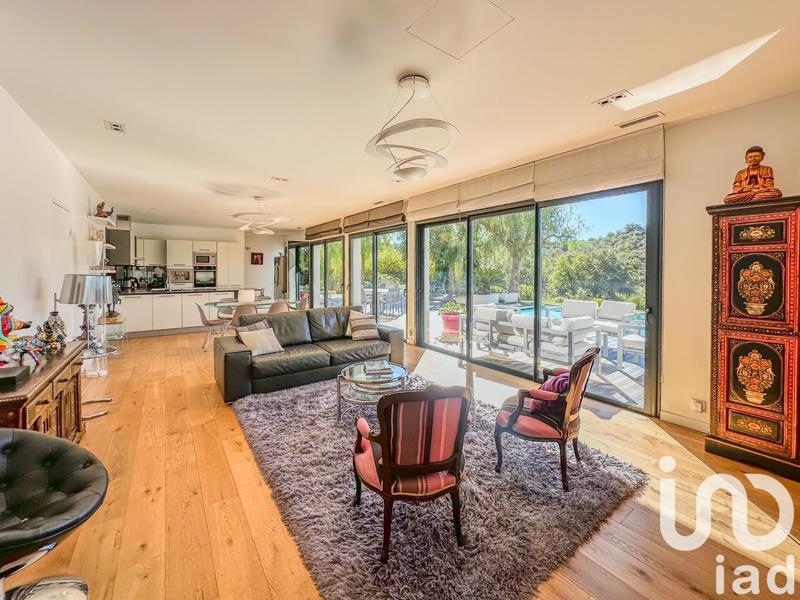 Maison de maîtres - 185 m² - 6 pièces