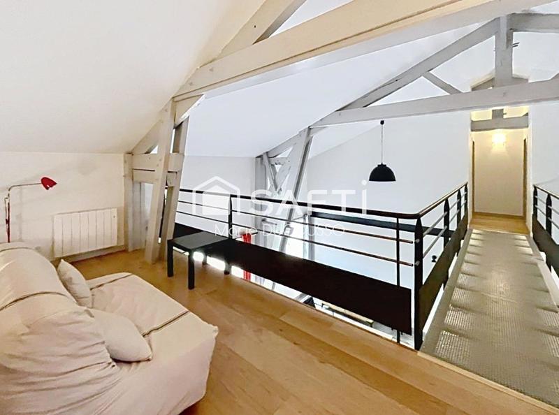 Maison - 371 m² - 9 pièces