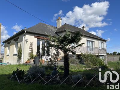 Maison - 94 m² - 5 pièces