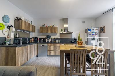 Maison - 182 m² - 8 pièces