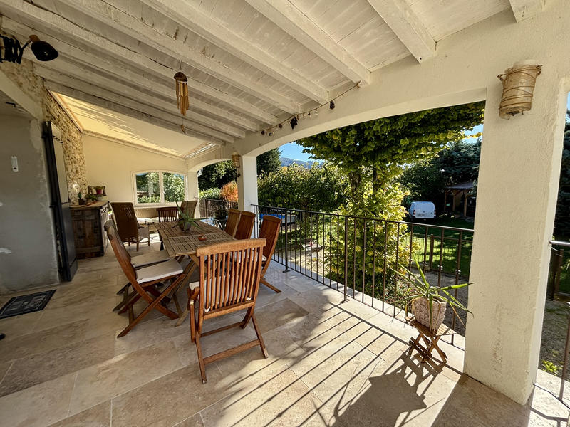 Mas - 240 m² - 8 pièces