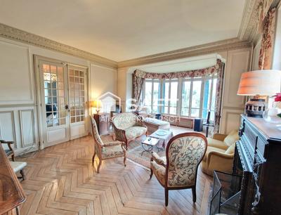 Maison - 191 m² - 9 pièces