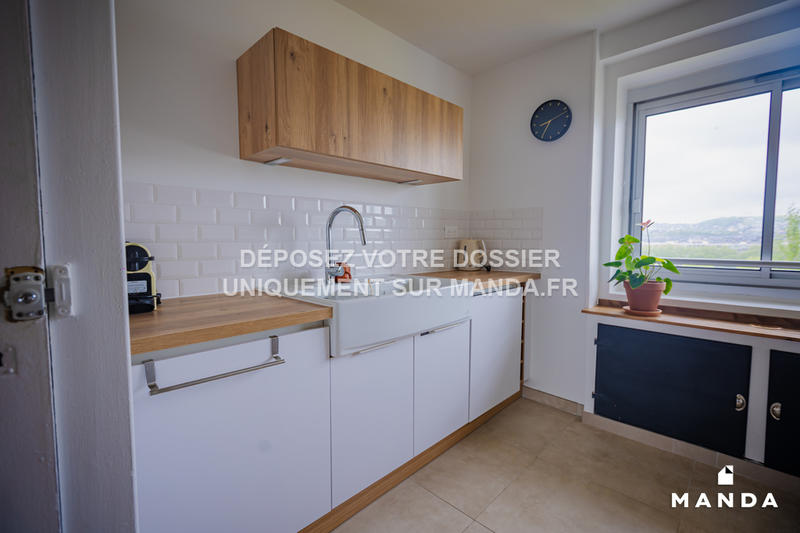 Chambre - 11 m² - 4 pièces