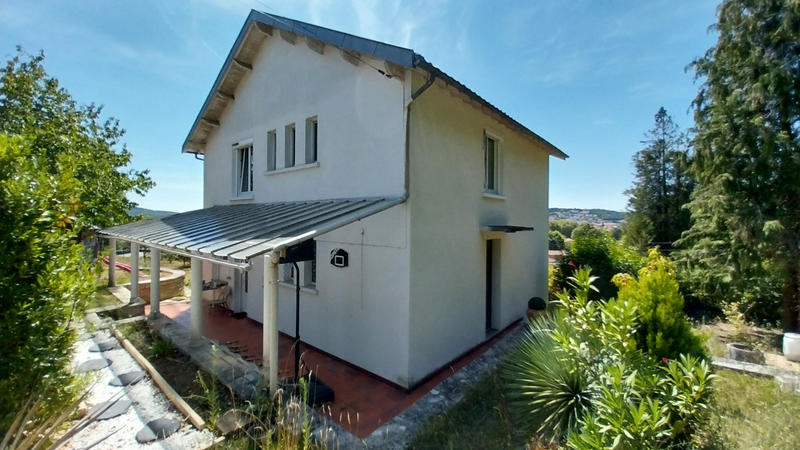 Maison - 198 m² - 8 pièces