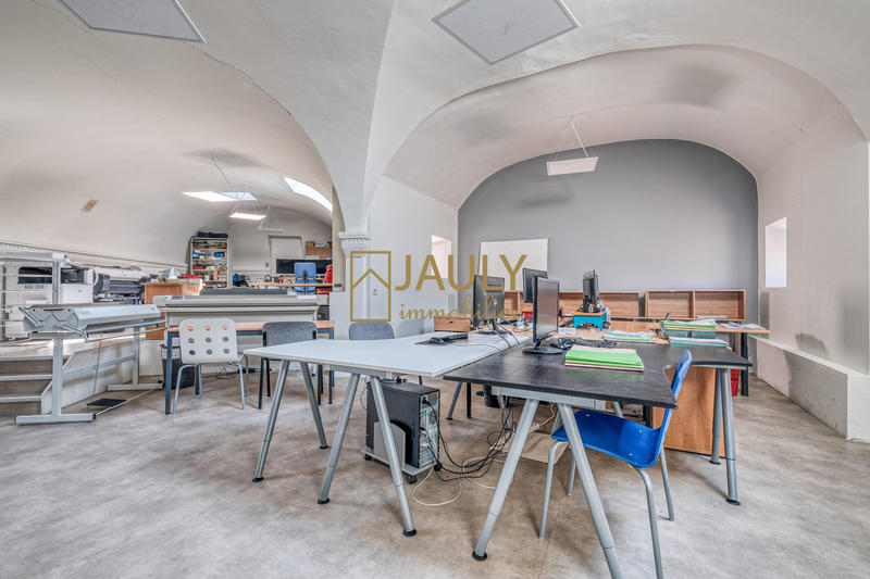 Bureau - 266 m² - 10 pièces