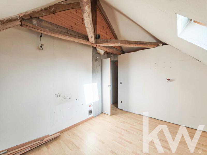 Maison - 268 m² - 12 pièces