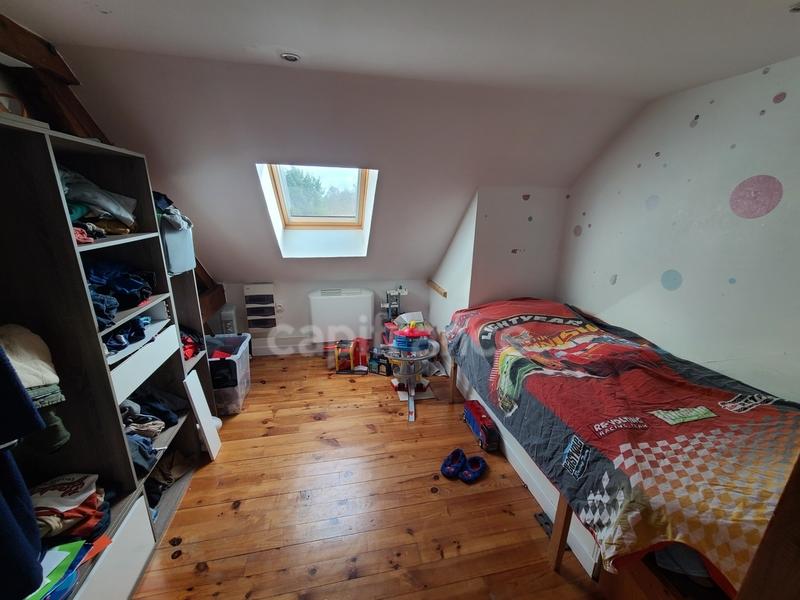 Maison - 210 m² - 10 pièces