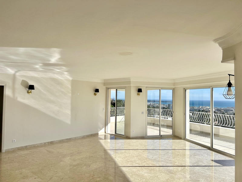 Villa - 240 m² - 5 pièces