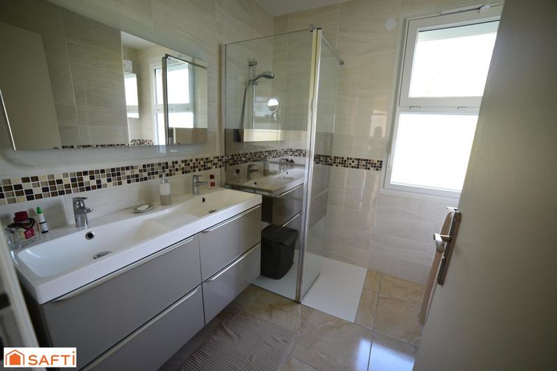 Maison - 150 m² - 7 pièces