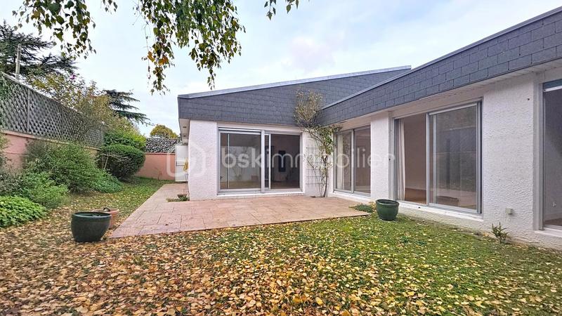 Maison - 121 m² - 5 pièces