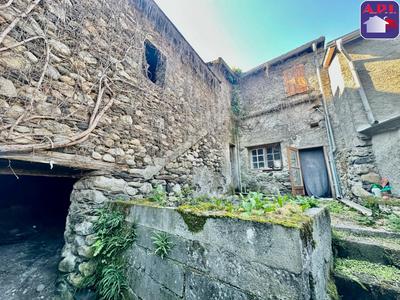 Maison - 100 m² - 8 pièces