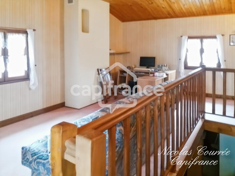 Maison - 214 m² - 5 pièces