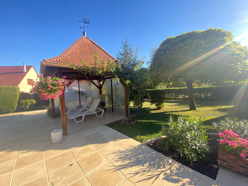 Maison - 262 m² - 10 pièces