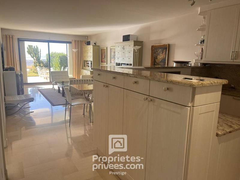 Appartement - 93 m² - 3 pièces