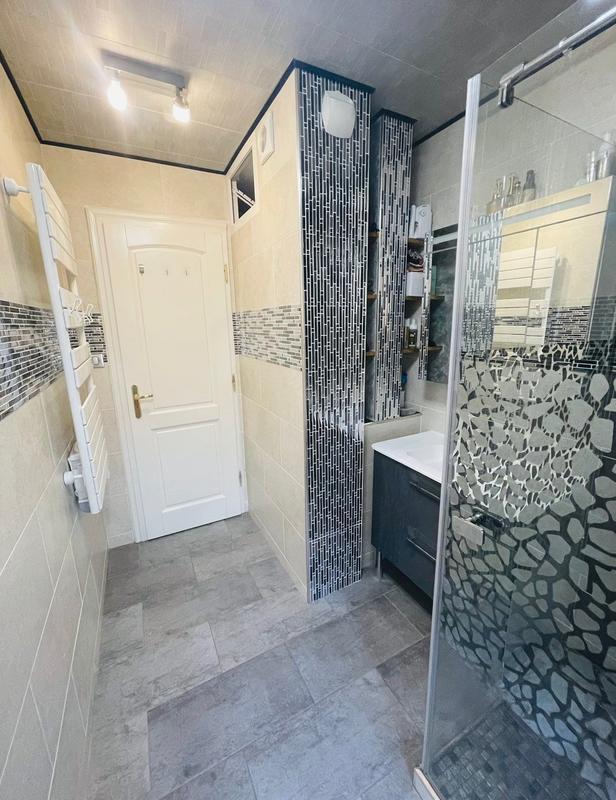 Appartement - 77 m² - 3 pièces