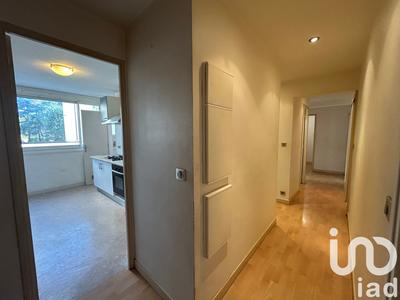 Appartement - 90 m² - 5 pièces