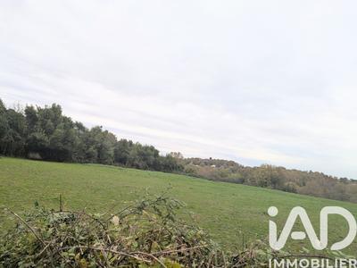 Terrain - 28 147 m²