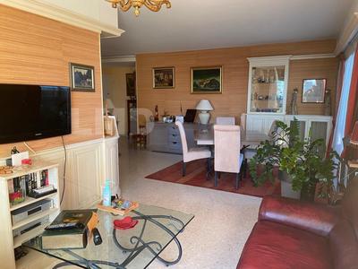 Appartement - 93 m² - 4 pièces