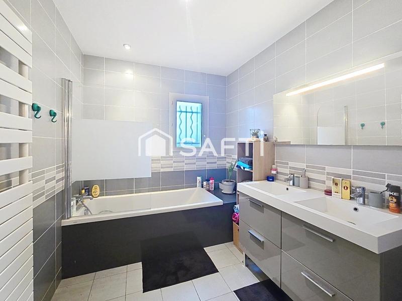 Maison - 150 m² - 6 pièces