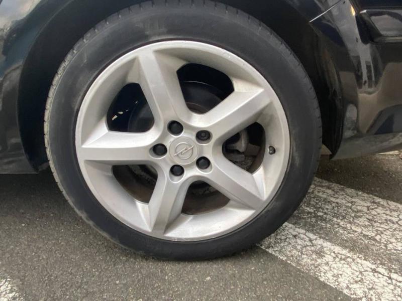 Opel Astra Twin top 1.8 Twinport Cosmo Auto 2 portes Cabriolet (juil. 2006) (co2 194)