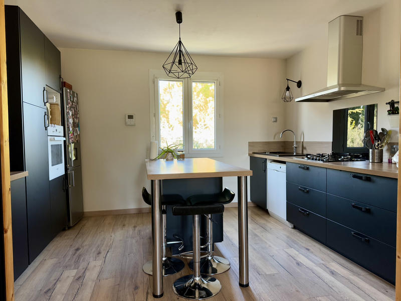 Maison - 180 m² - 6 pièces