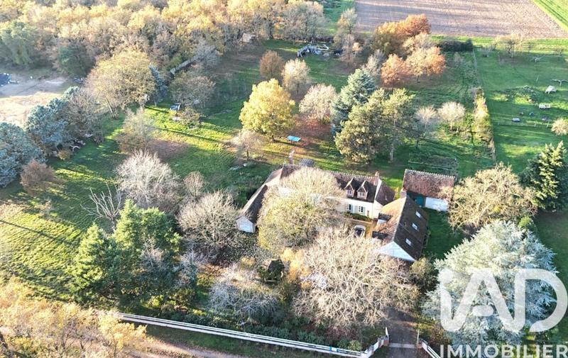 Maison - 200 m² - 11 pièces