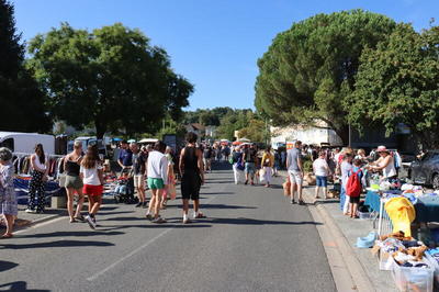 32e vide-greniers / brocante du club de basket asptt