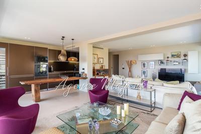 Appartement - 112 m² - 4 pièces