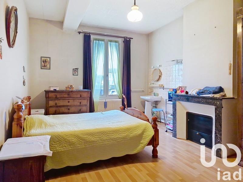 Maison - 212 m² - 7 pièces