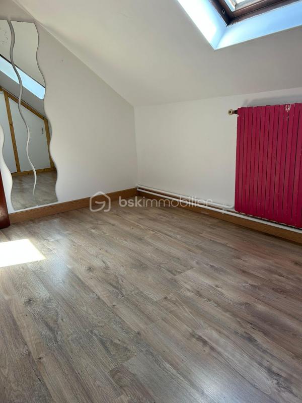 Maison - 95 m² - 5 pièces