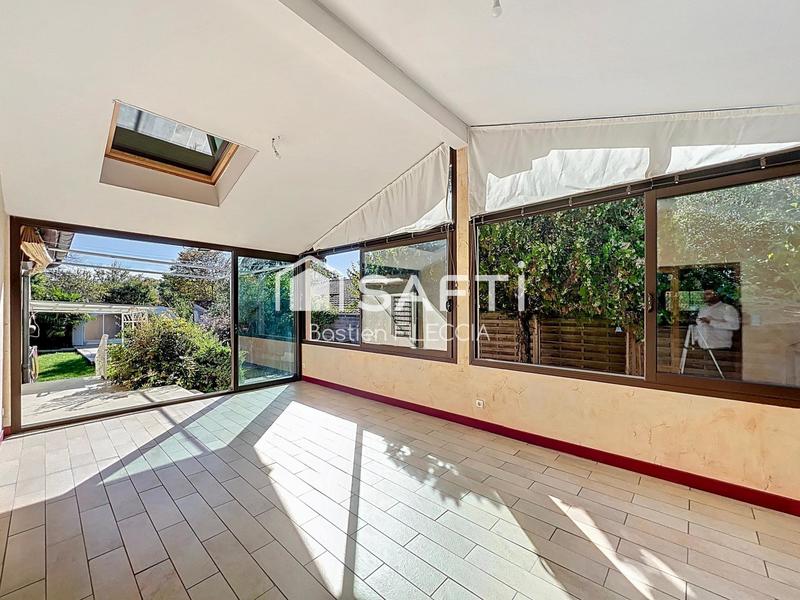 Maison - 174 m² - 6 pièces