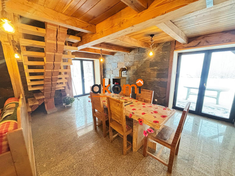 Châlet - 100 m² - 4 pièces