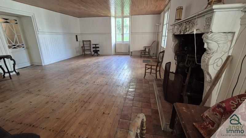 Maison - 227 m² - 7 pièces