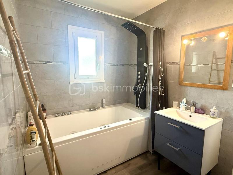 Maison - 123 m² - 6 pièces