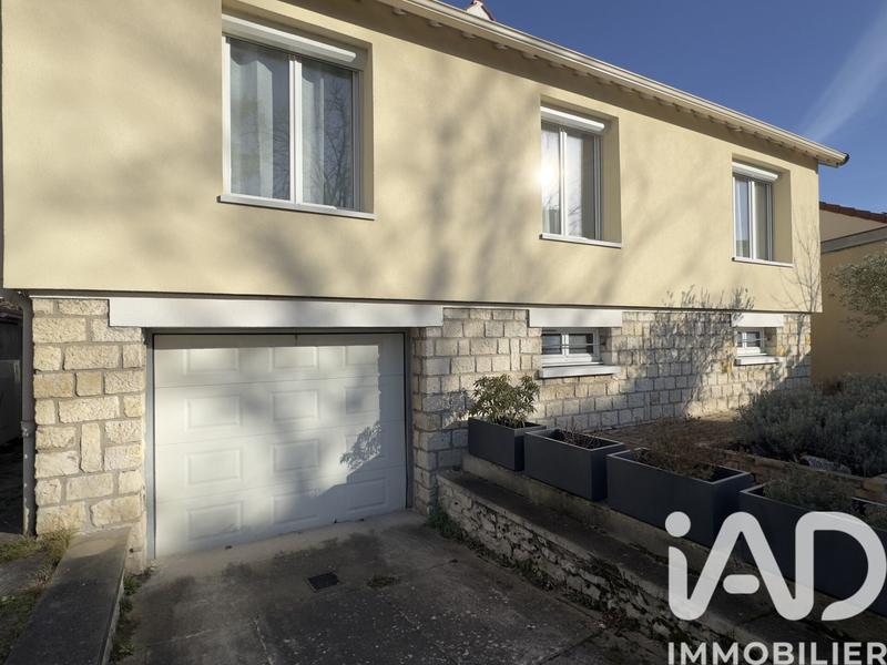 Maison - 95 m² - 5 pièces